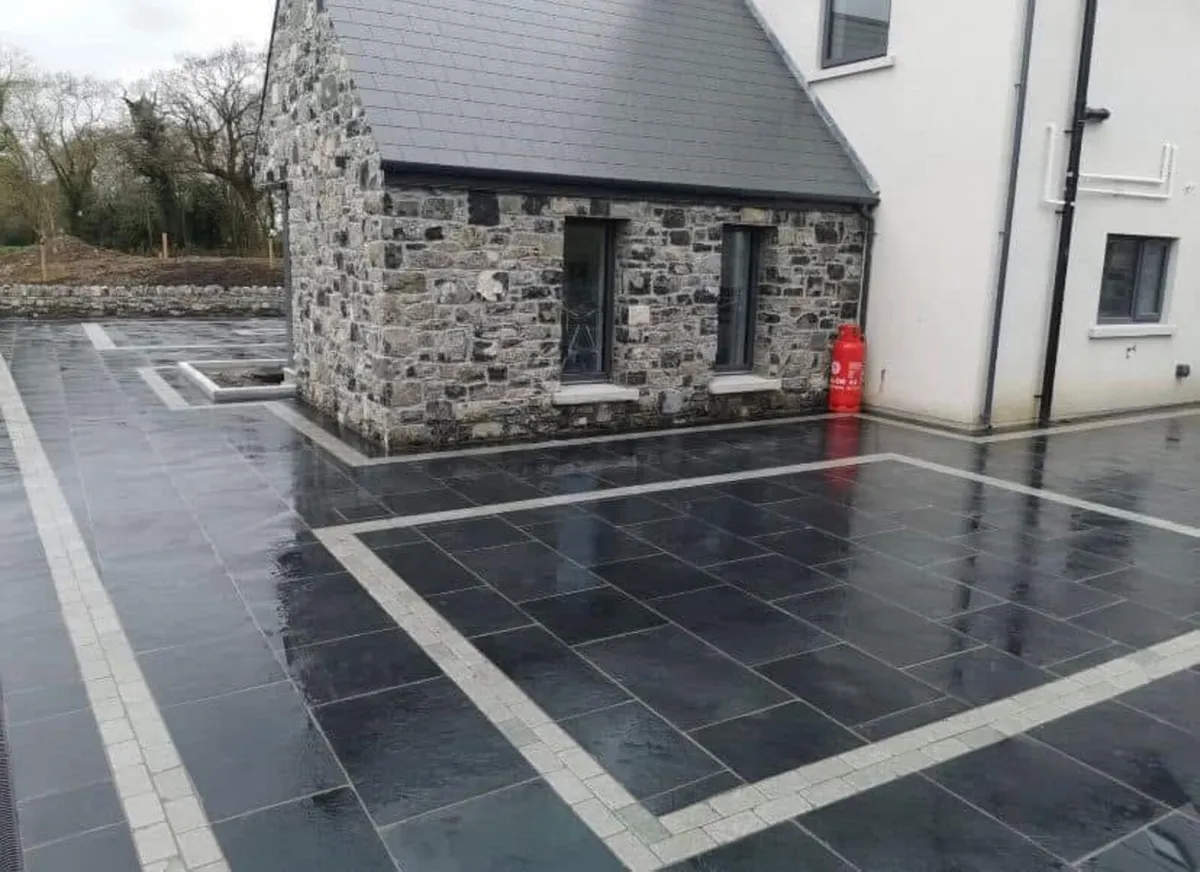 Black Limestone Paving – Natural Paving - Image 1