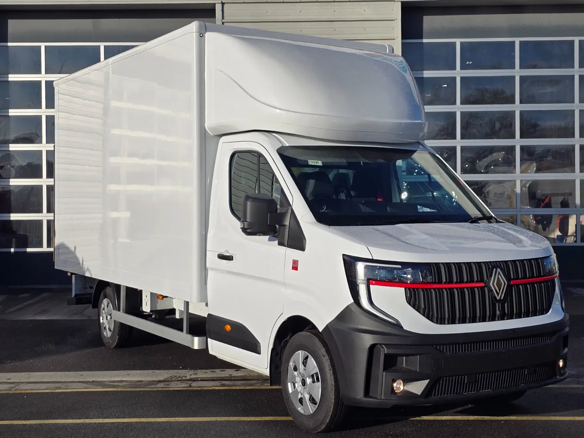 Renault Master Red Edition Luton with Tail lift - Image 1