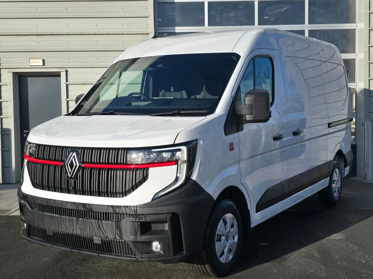 Renault Master L2H2 Red Edition 150BHP - Image 2