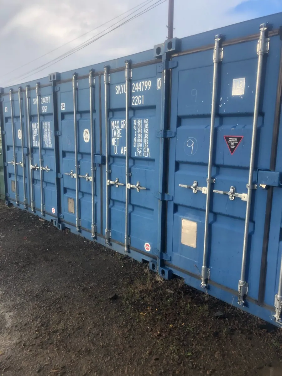 Shipping containers - Image 4