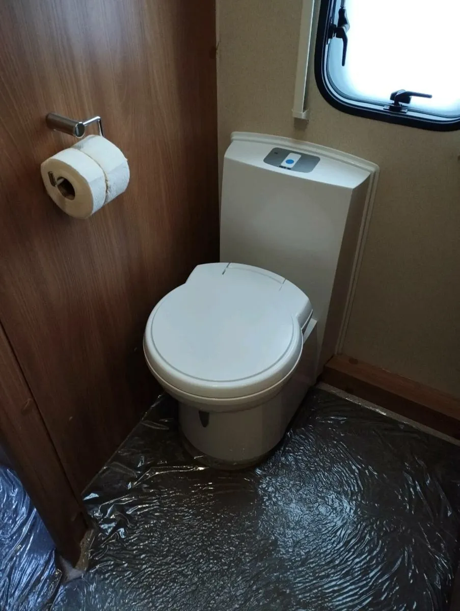 Swift challenger caravan 2012 - Image 4