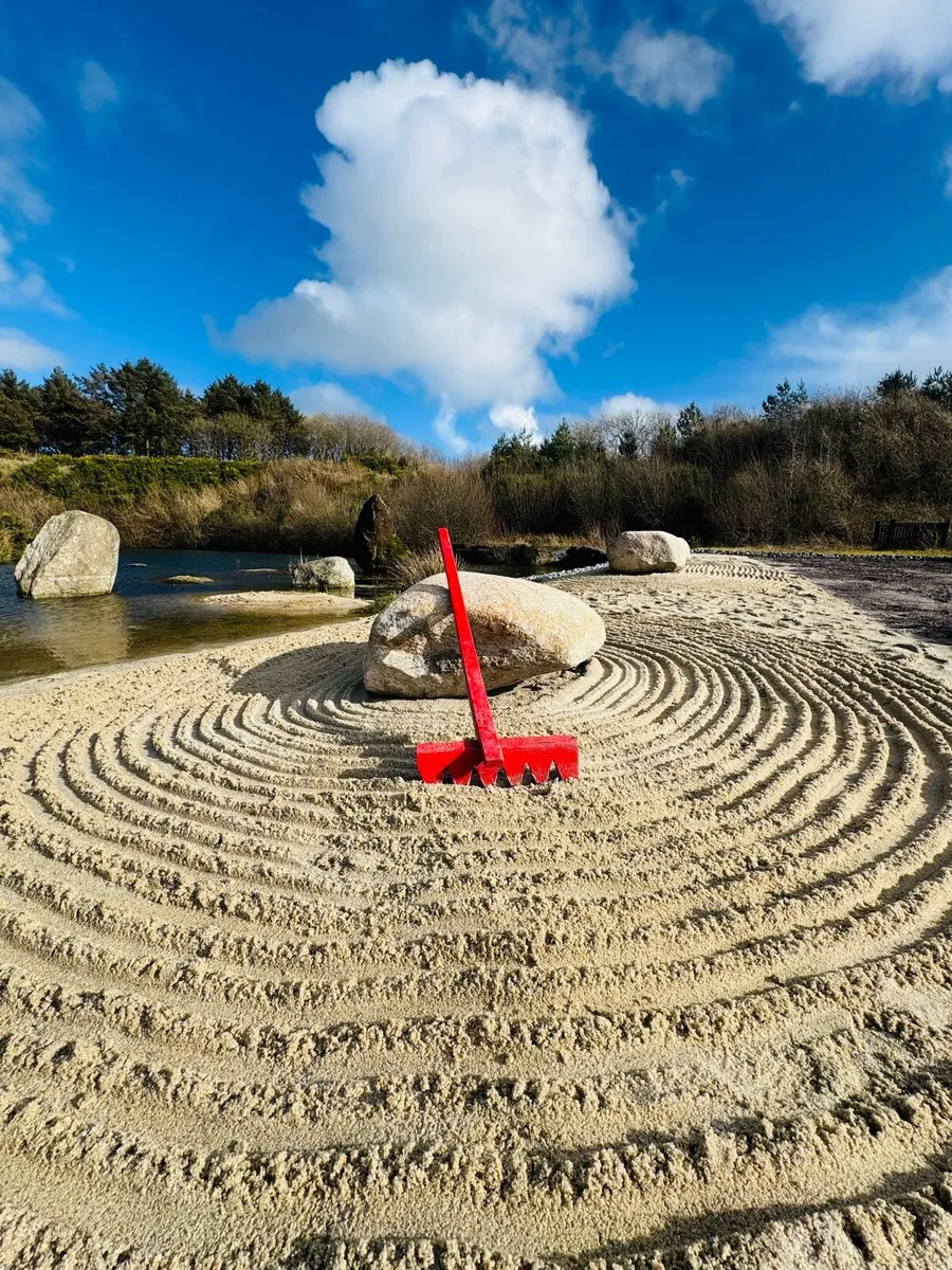 Decorative boulders plum slate cobbles pebbles - Image 1