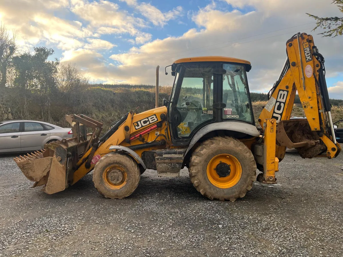 Jcb 3cx exports and telehandler - Image 2