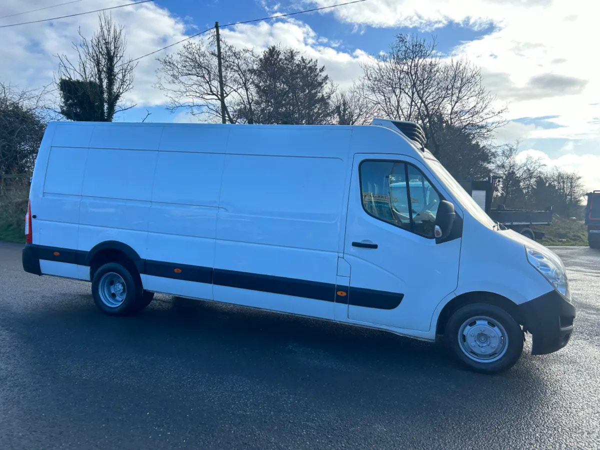 2019 opel movano 3.5 ton twin wheel fridge van - Image 4