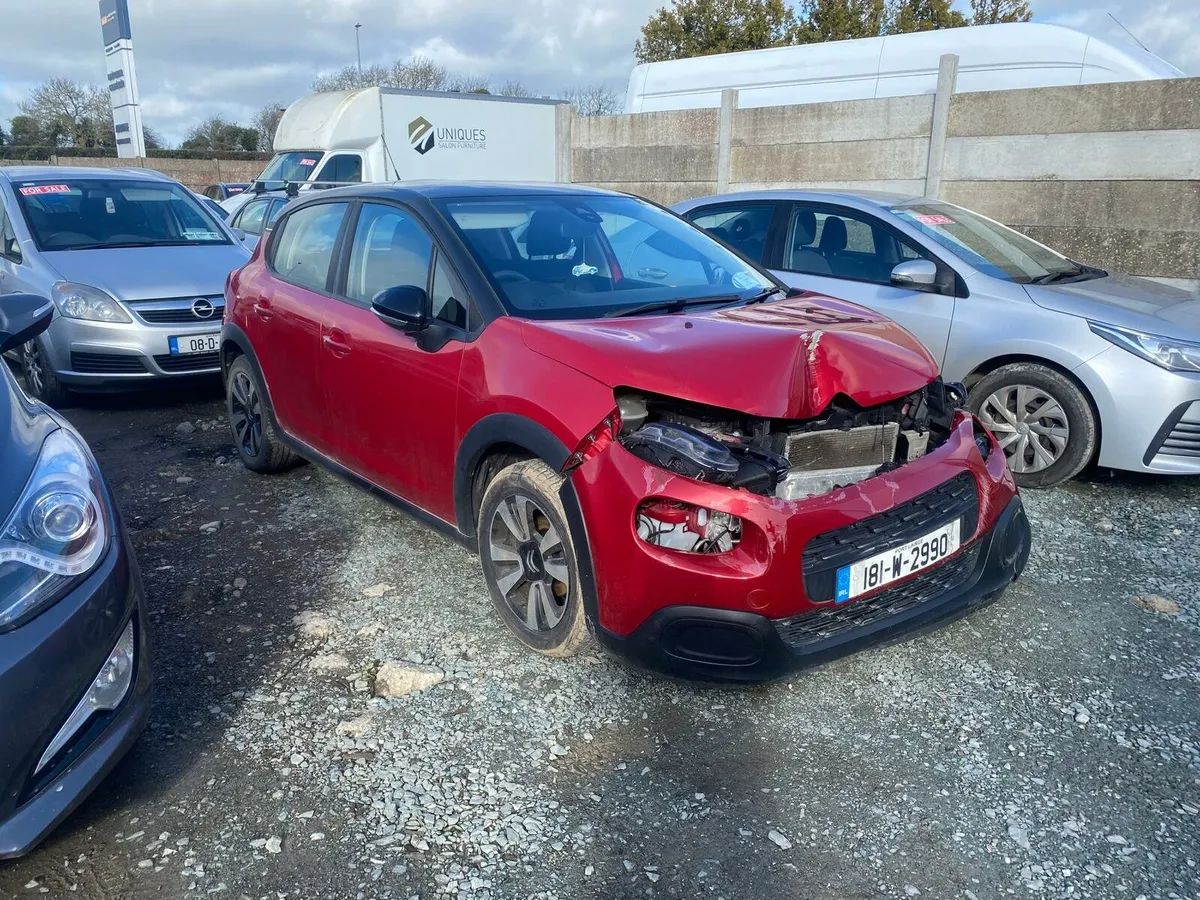 Citroen C3 2018 front damage €3,500 - Image 2