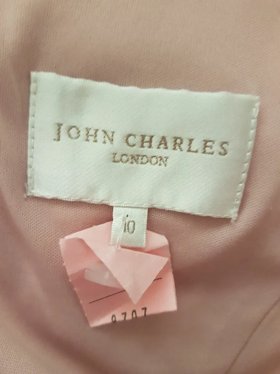 mother of the bride - Image 3