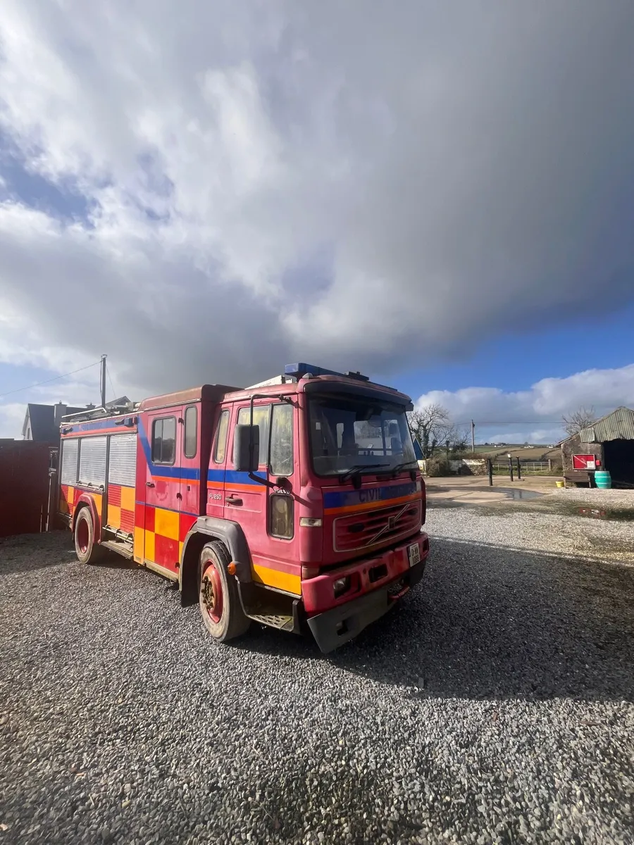 Volvo fire engine 2001 - Image 2