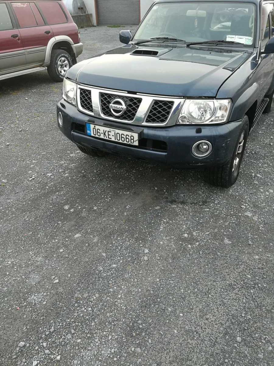 Nissan Patrol 2006 3.0 - Image 1