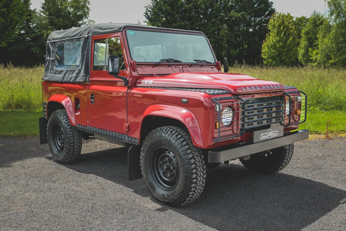 1987 Land Rover Defender V8 (fully restored) - Image 1