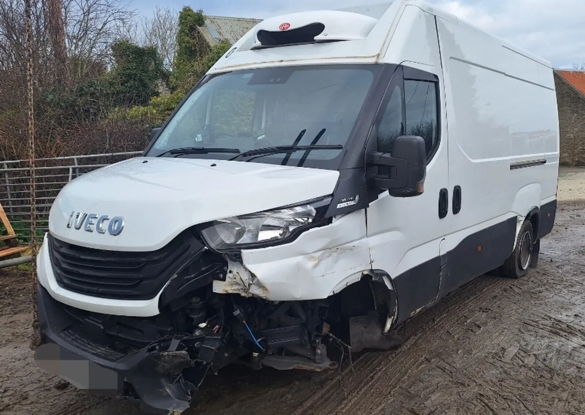 2023 Iveco Daily 35.140 For Dismantling - Image 2