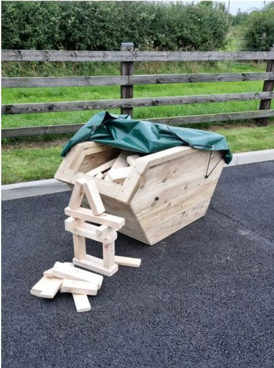 Kids Wooden Play Skip with Building Blocks - Image 1