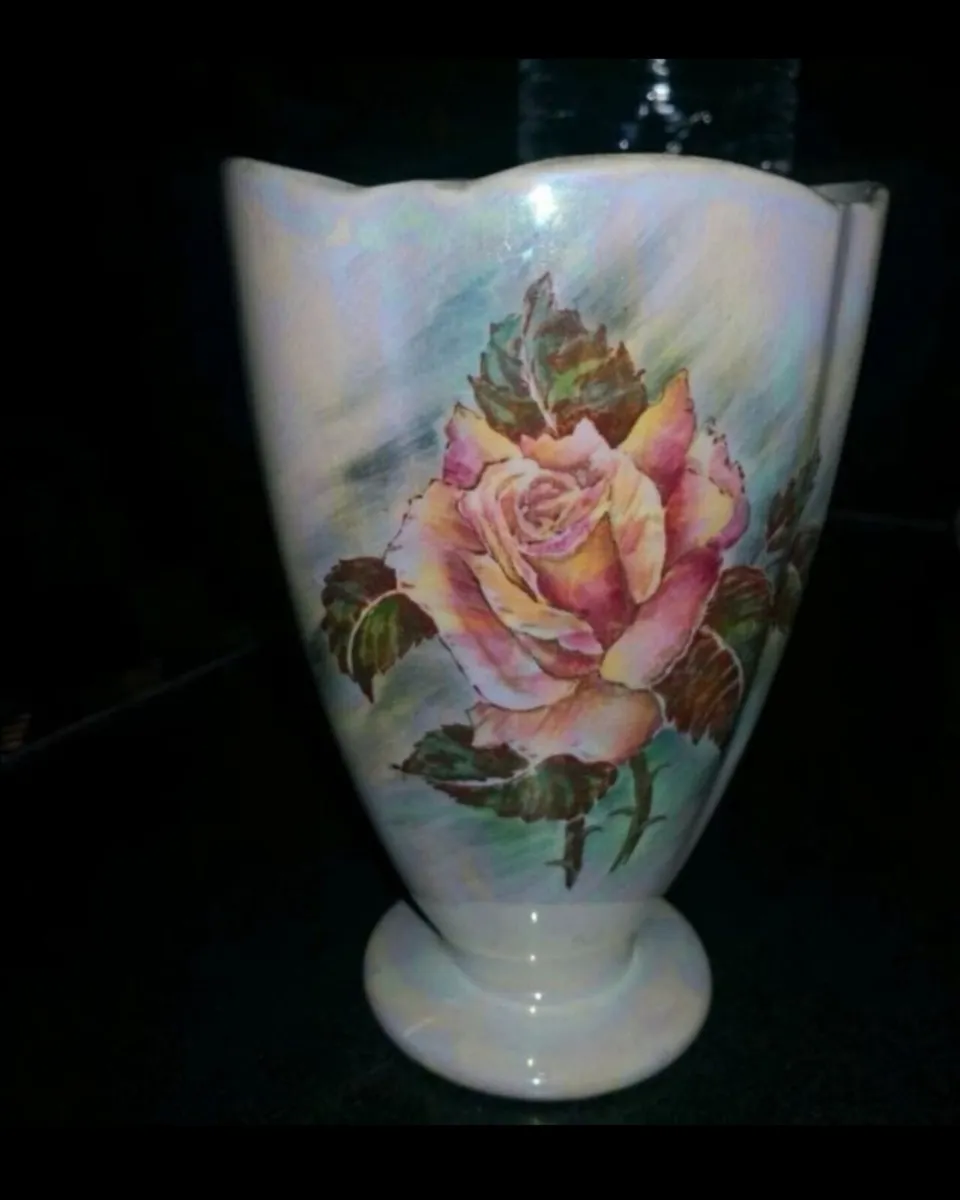 Antique Royal Minton Rose vase - Image 1