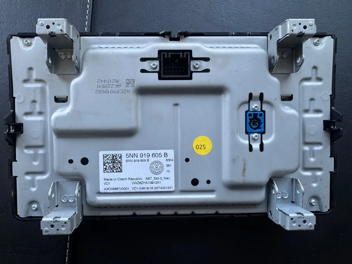 Radio T-ROC ,TIGUAN , T-CROSS……NEW - Image 3