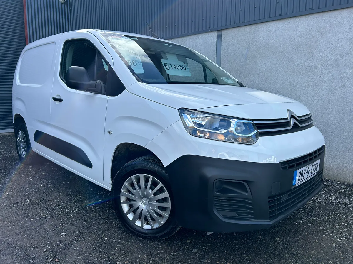 2020 Citroen Berlingo 88km - 220V inverter - Image 1