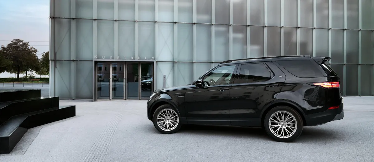 Land Rover Discovery alloy wheels by Aez Leipzig - Image 4