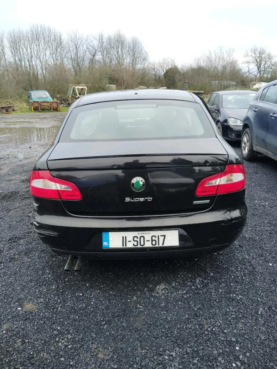 Breaking Skoda superb 1.6tdi cay 2011 1z1z mdm - Image 3