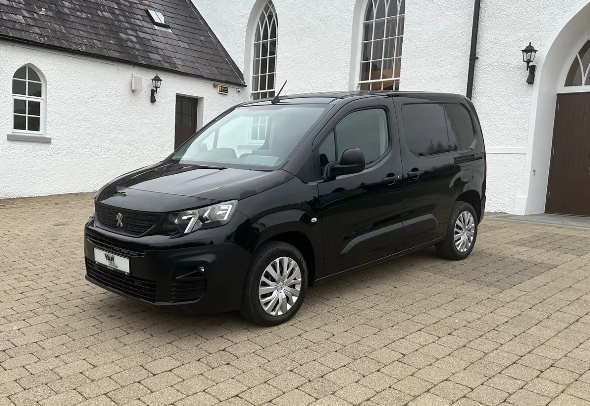 2020 (202reg) Peugeot Partner Professional100bhp - Image 3