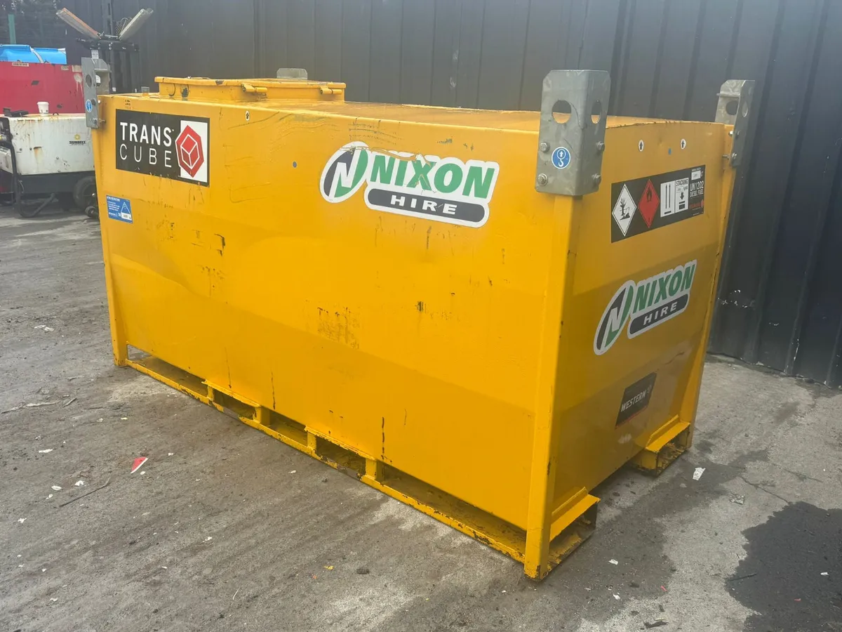 Western 2090L Fuel Bowser - Image 3