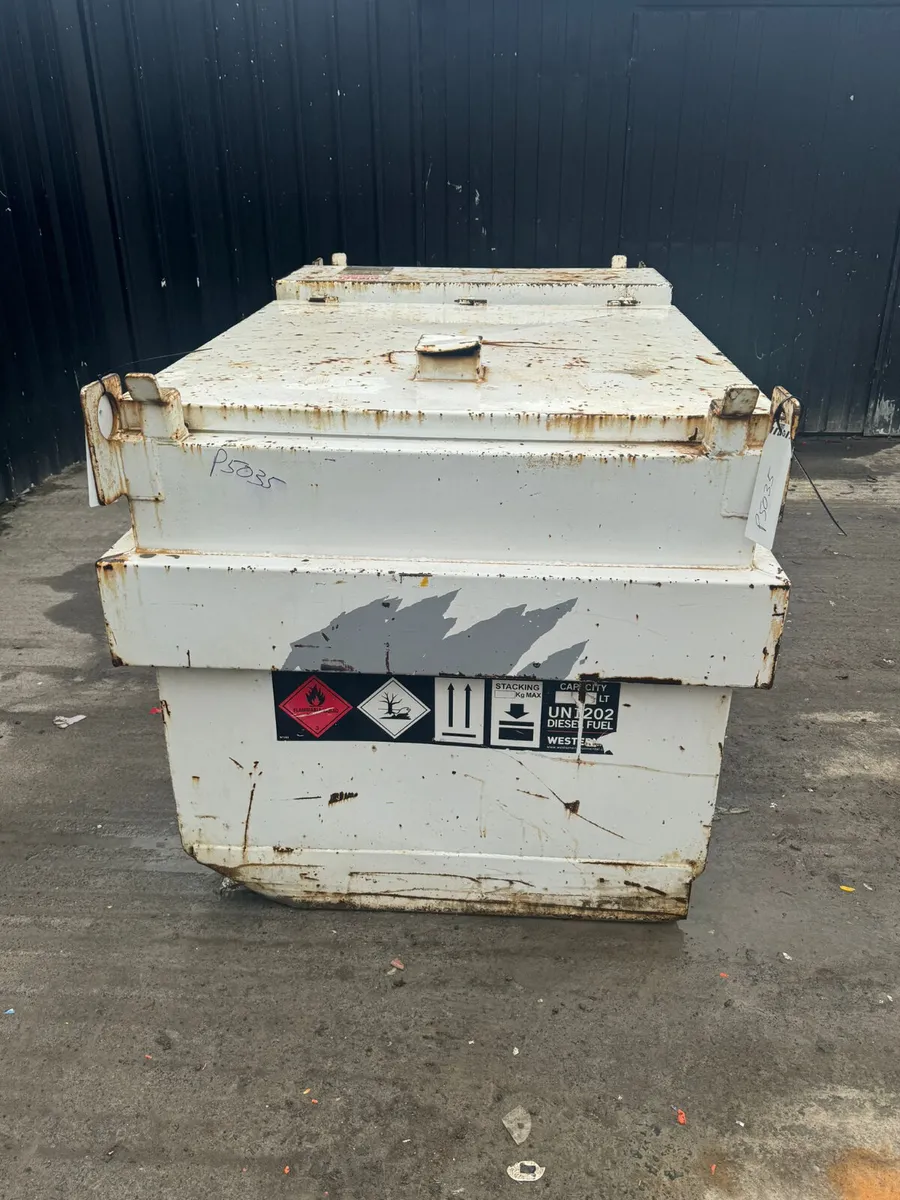 Steenbergen 2000L Fuel Bowser - Image 4