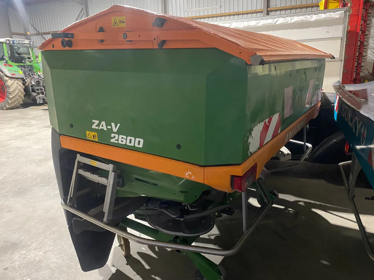 Amazone ZA-V 2600 Fert Spreader - €14,500 + VAT - Image 4