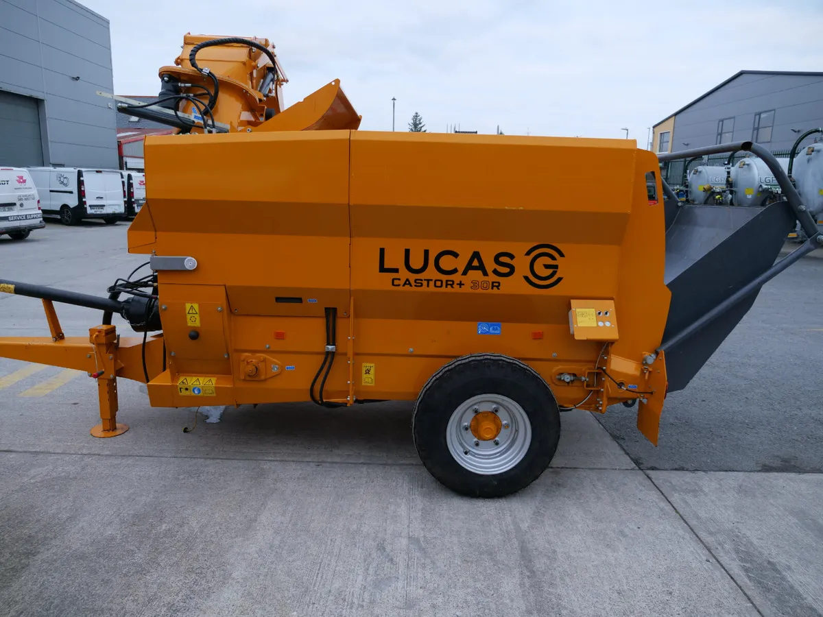 LUCAS CASTOR 30  R STRAW BLOWER - Image 1