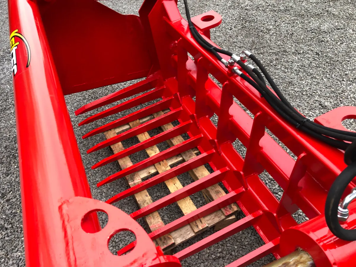 Tine grabs and buckets - Image 3