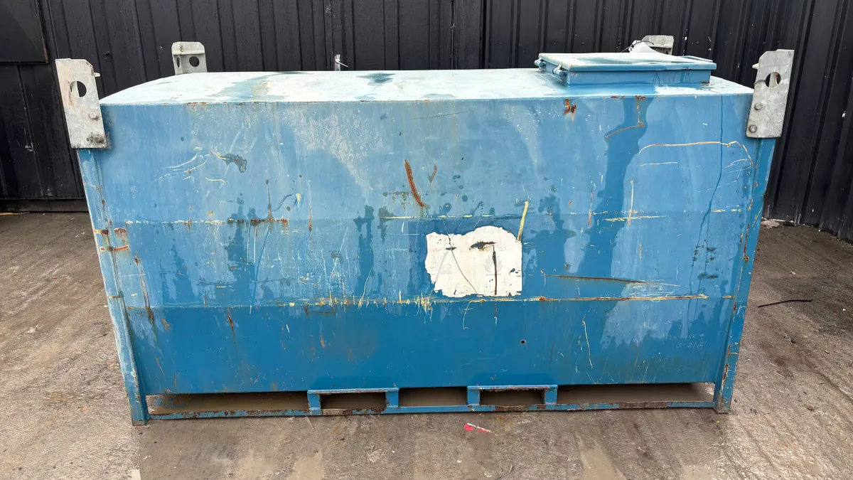 Conquip 2000L Fuel Bowser - Image 2