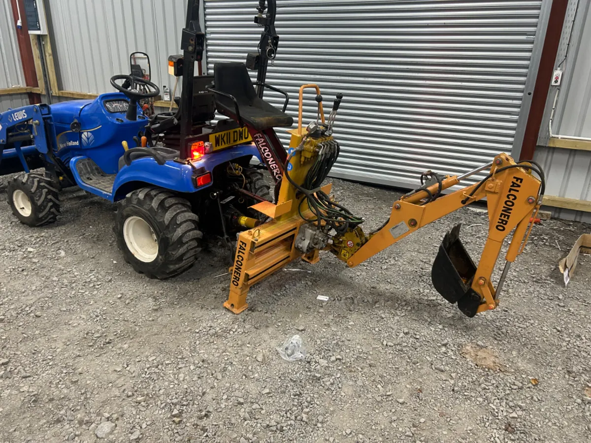 Compact Backhoe Digger - Image 2