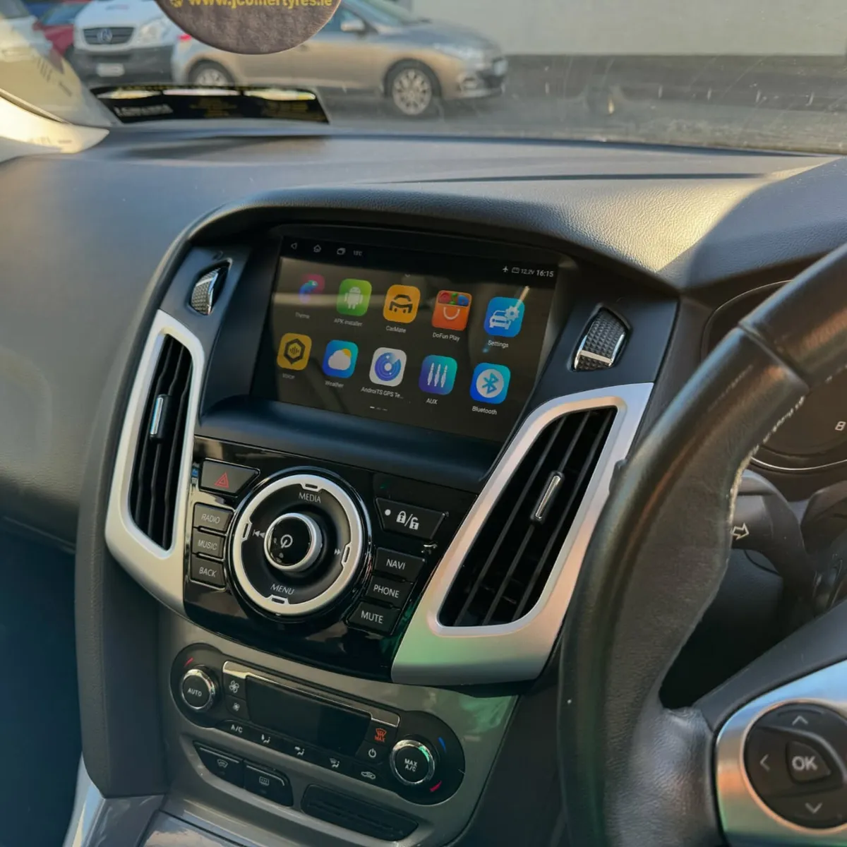 Ford Focus 2011+ Mk3 Android Carplay 9" Radio - Image 2