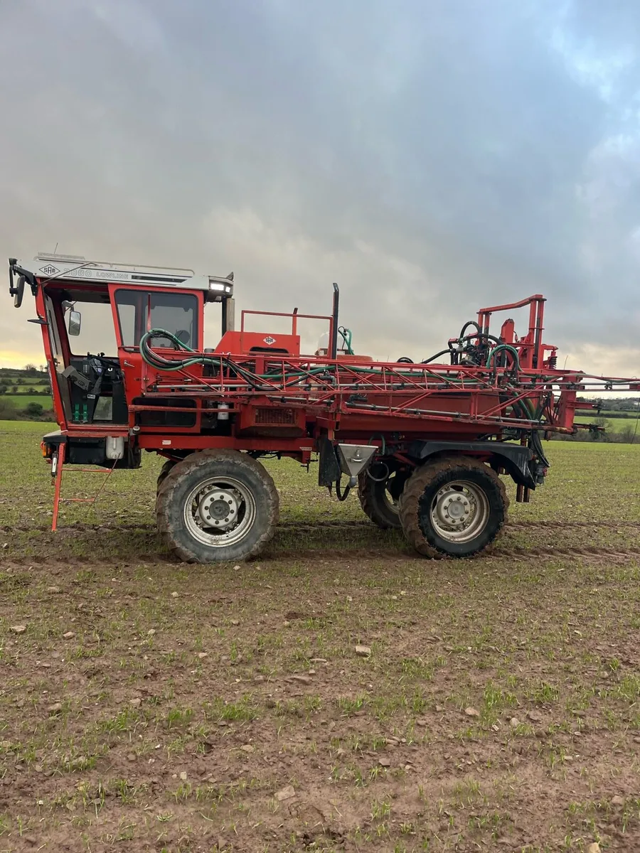 Sam self propelled sprayer - Image 4