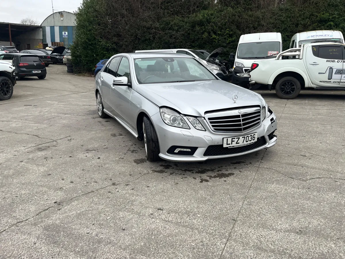 2011 Mercedes E250 2.2 CDI - Image 2