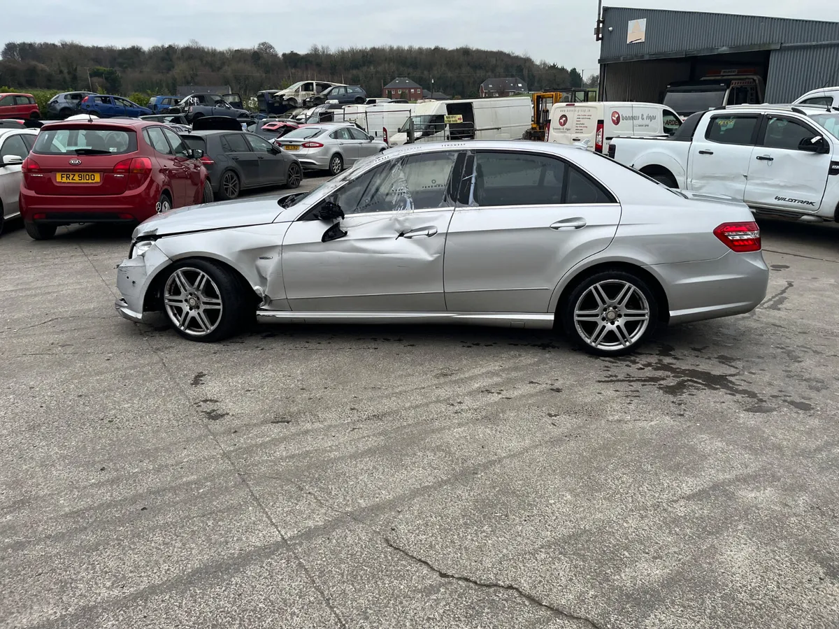 2011 Mercedes E250 2.2 CDI - Image 3