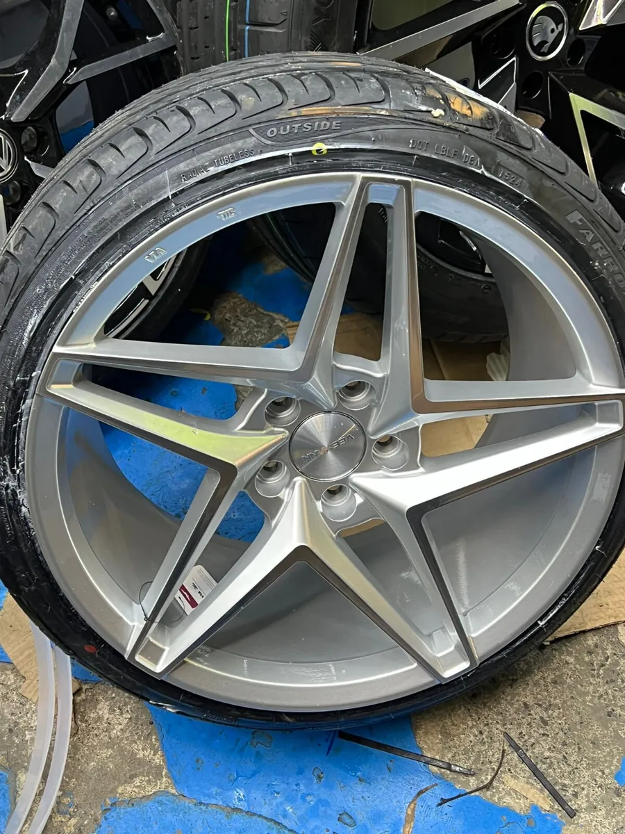 18” veemann 9.0” concave 5x112 with tyres