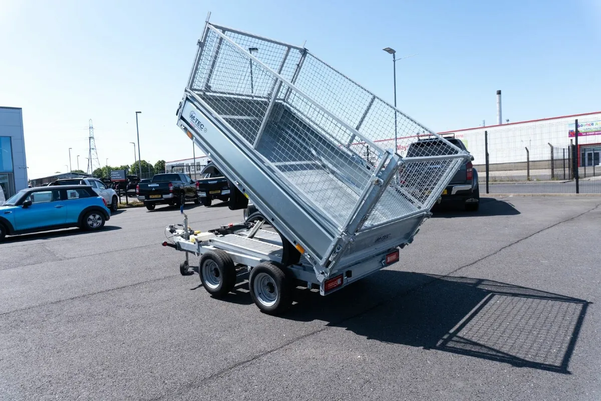 M-Tec 8ft x 5ft Tipping Trailer - Image 2