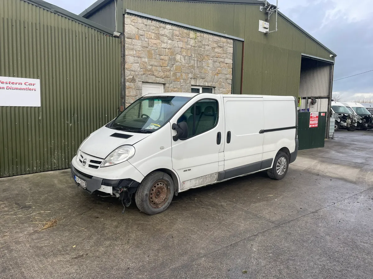 141 Renault traffic 2.0 dci for dismantling