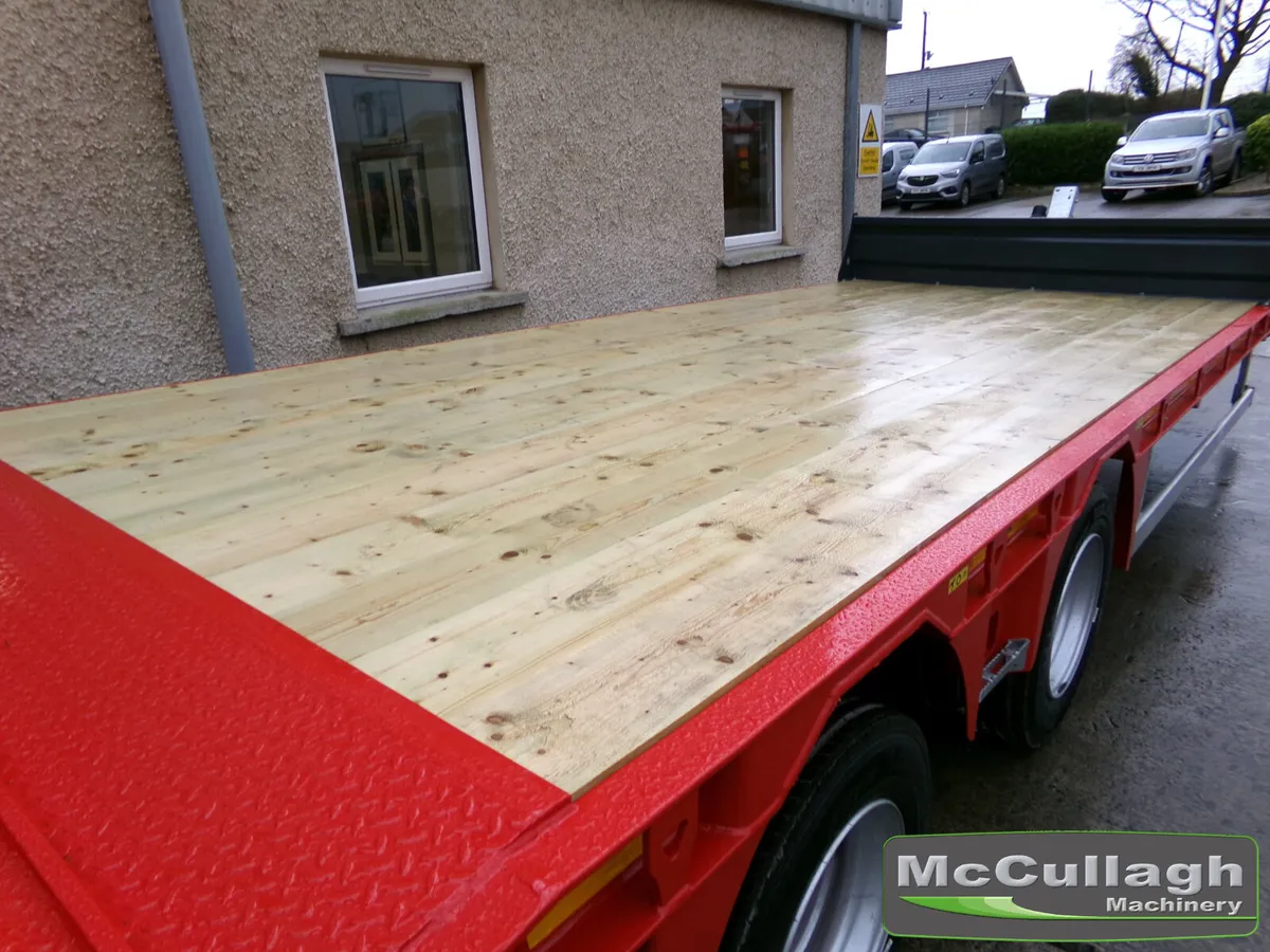 New NC Engineering 19 Tonne Low Loader - Image 3