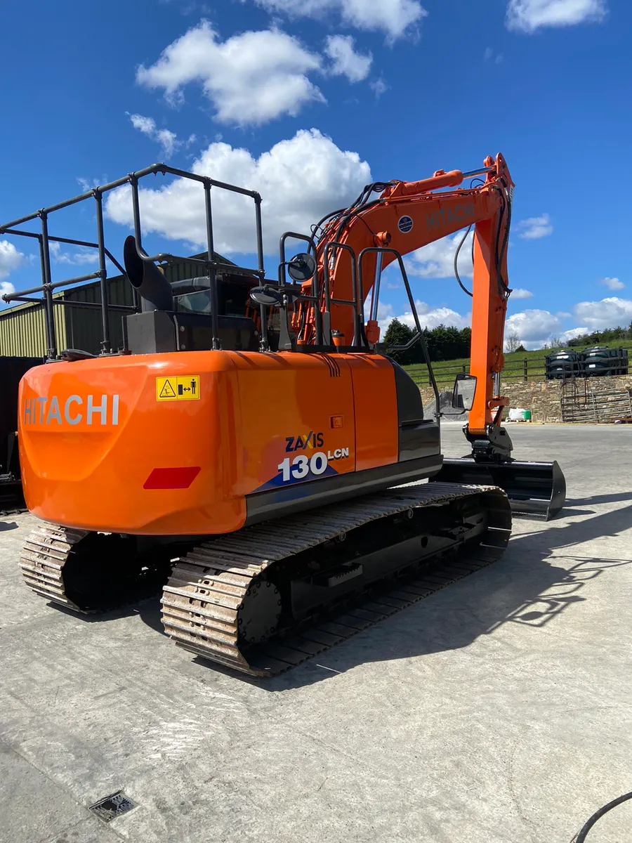 Hitachi Zaxis 130-6 - Image 1