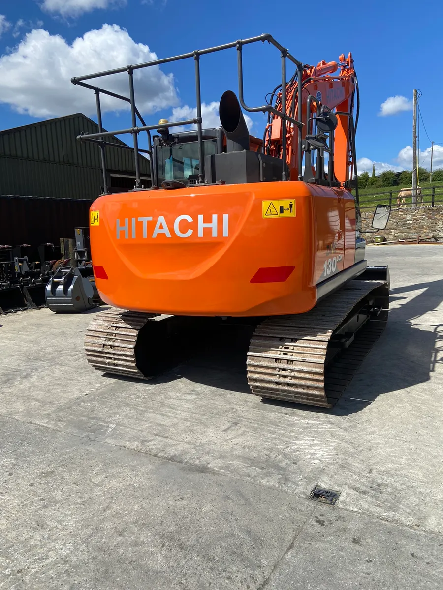 Hitachi Zaxis 130-6 - Image 2
