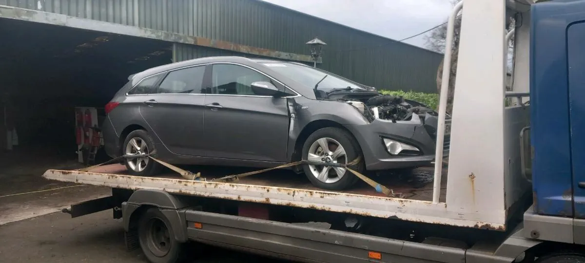 2014 HYUNDAI i40 ♻️ For Parts ♻️ - Image 3