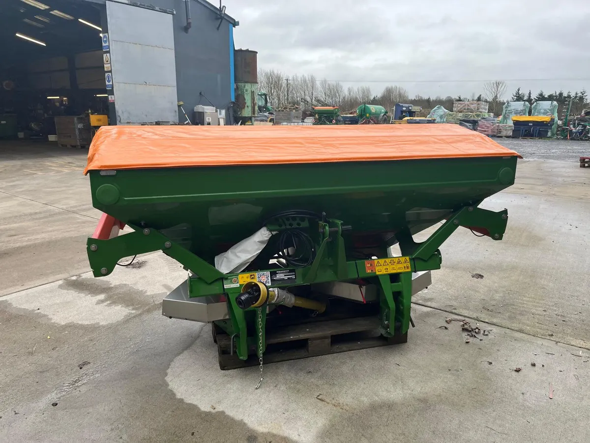 Amazone ZAM 1202 Fertilizer Spreader - Image 2