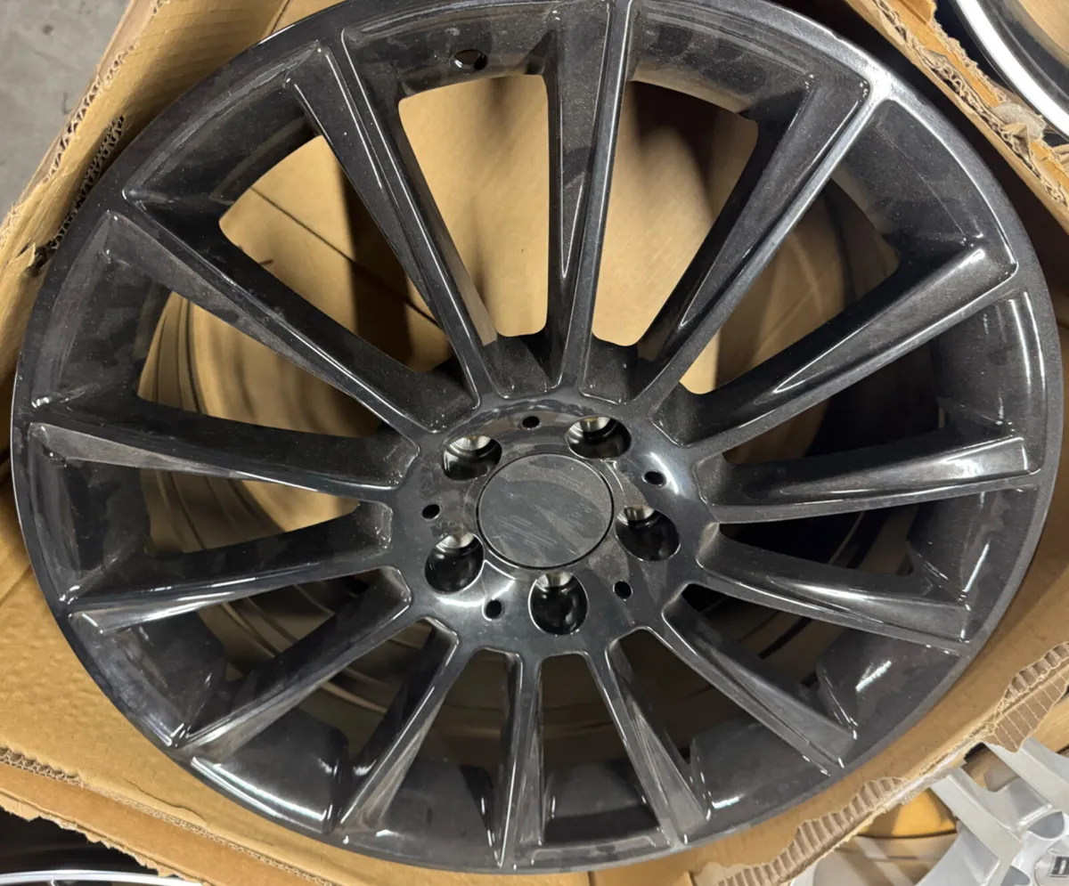 20” gloss black Mercedes c e class 5x112