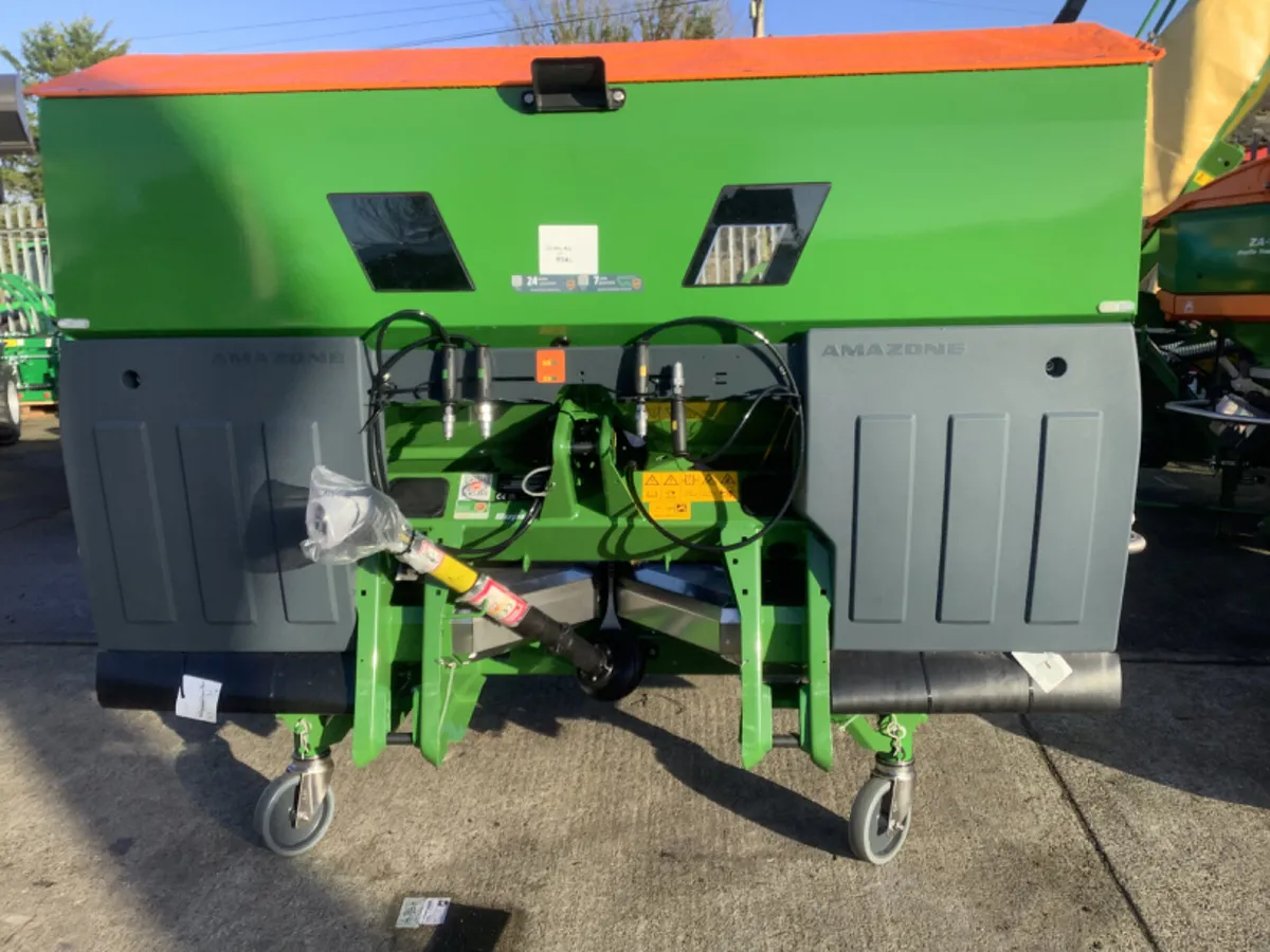 New Amazone Zav Ecoline Fertiliser spreader - Image 1