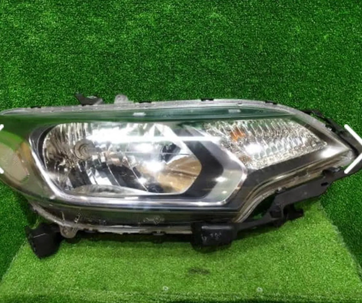 13-18 Honda Fit Gp5 Headlight - Image 2