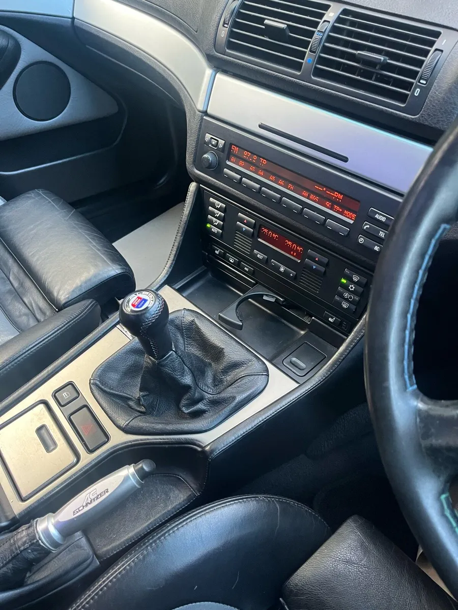 Bmw Alpina B10 3.3 - Image 4