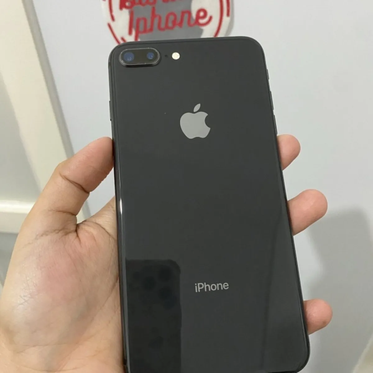 iPhone 8 Plus