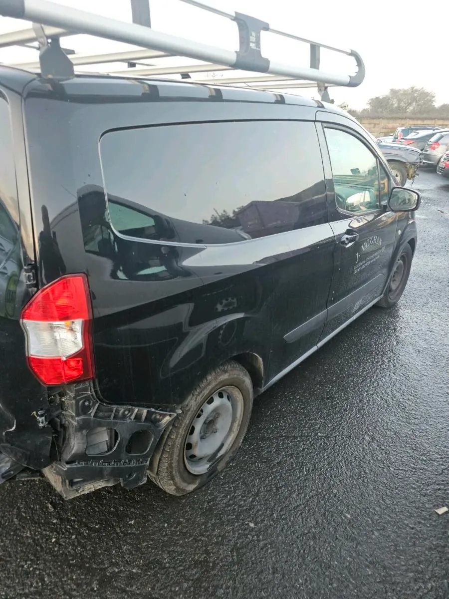 Ford Courier 2017. - Image 4