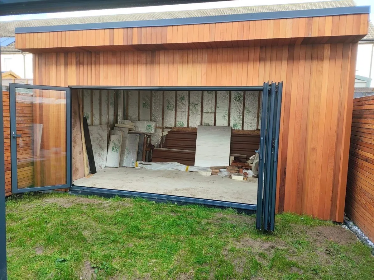 Aluminium bifold doors - Image 3