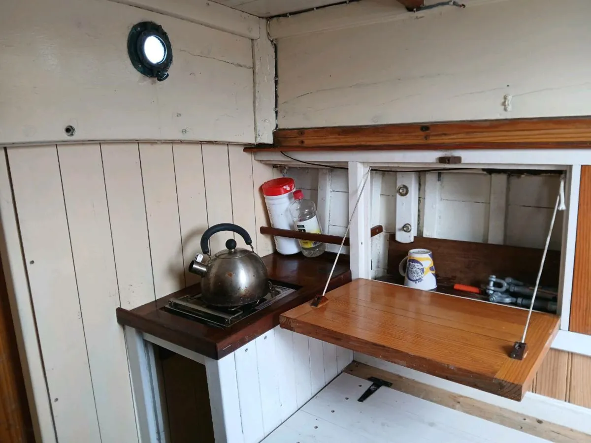 1914 Falmouth quay punt - Image 3