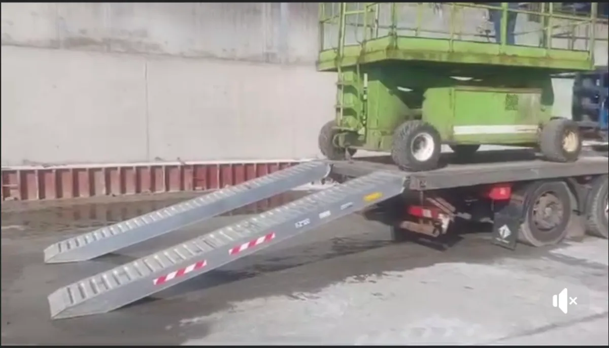 4mt 6.9ton lightweight aluminium loading ramps sui - Image 3