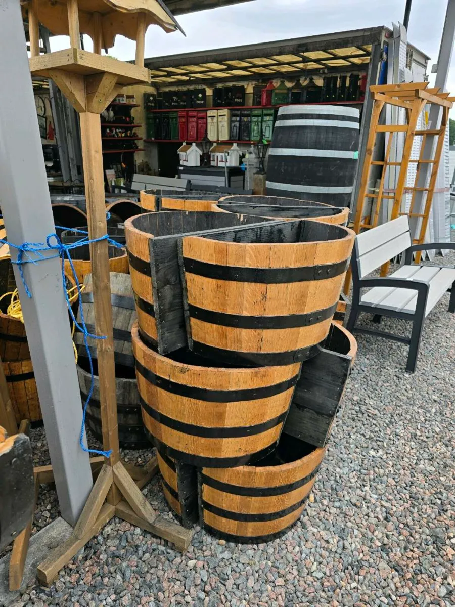 Oak barrel planters ½ & ¼ cut - Image 3